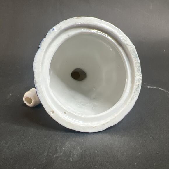 Dutch Girl Bell – 5.5″ Porcelain Figurine Blue White Delft Style Holland VTG - Picture 11 of 11